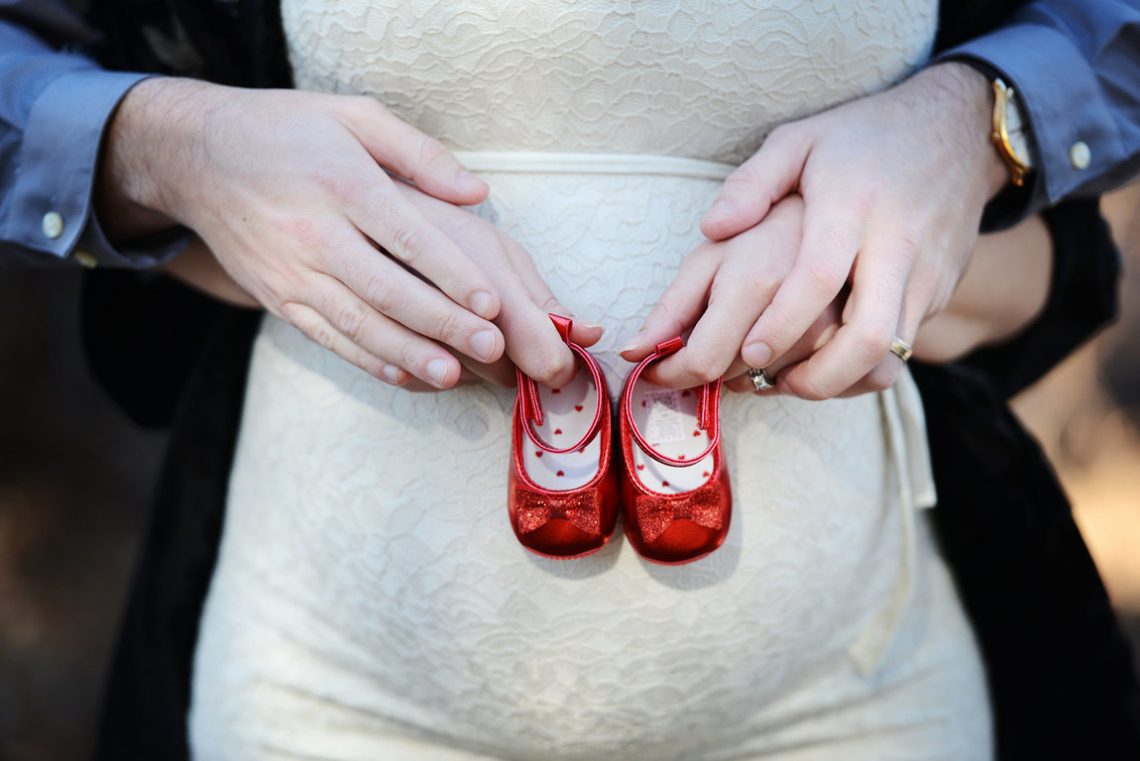 Maternity portrait T&V baby shoes