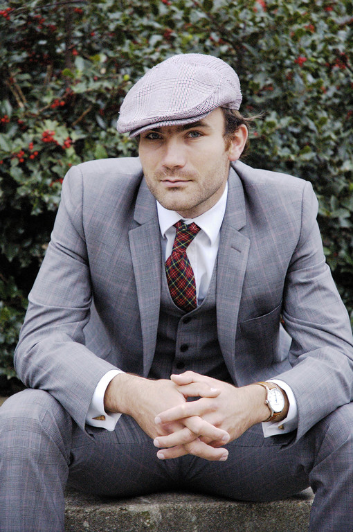 Actor Portrait Thibault in a Suit